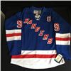 Image 3 : WAYNE GRETZKY SIGNED NEW YORK RANGERS CUSTOM JERSEY ( WG COA)