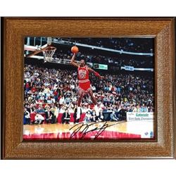 MICHEAL JORDAN SIGNED SLAM DUNK CONTEST 8 X 10 PHOTO ( GLOBAL COA)