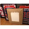 Image 2 : LARGE BEAUTIFUL CUSTOM FRAMED WAYNE GRETZKY SIGNED LTD EDITION FRAME ( WG COA)