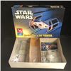 Image 2 : AMT STAR WARS DARTH VADER'S TIE FIGHTER MODEL KIT