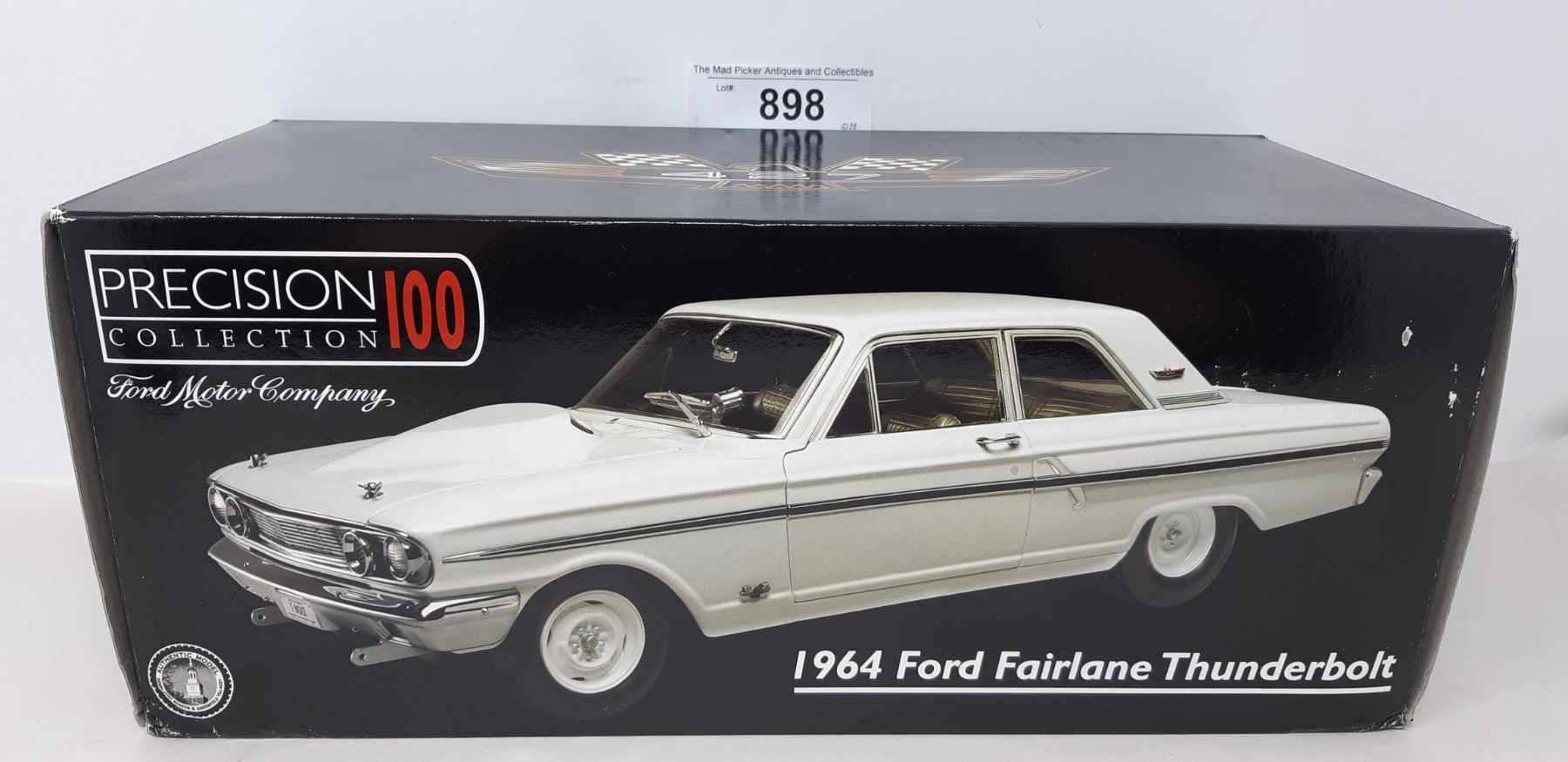 1/18 ERTL PRECISION 1964 Ford Fairlane Thunderbolt blanc # 33057 EUR 64 1/18 ERTL PRECISION 1964 Ford Fairlane Thunderbolt blanc # 33057 EUR 64