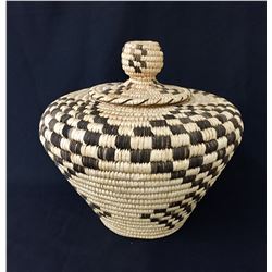 Lidded Tohono O’Odham Basket