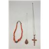 Image 2 : Group of Coral Necklaces