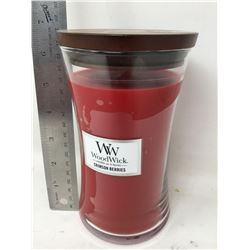 WoodWick Crimson Berries Crackling Candle