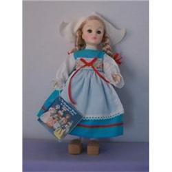 11" International Series Doll (Holland) #888270