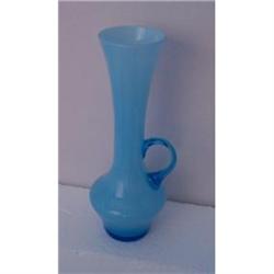 Hand blown vase with applied handle #888296