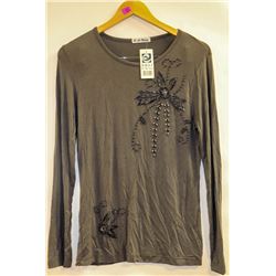 H-M FAMILY WOMENS LONG SLEEVE STRETCHY BEADED