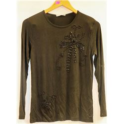 H-M FAMILY WOMENS LONG SLEEVE STRETCHY BEADED