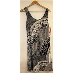 MADE IN CANADA GITANE BLACK AND WHITE SWOOSH PRINT