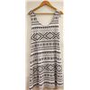 Image 1 : MADE IN CANADA GITANE WHITE AND BLACK AZTEC PRINT