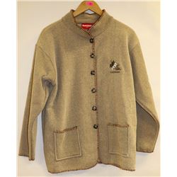 SOUVENIRS NORTHERN TAN STITCH EDGED CANADA