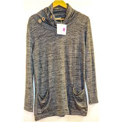 MISS LULO DUAL GREY BUTTON TURTLENECK W/ FRONT