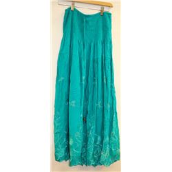 SHIVA FASHION GREEN AND EMBROIDERED SKIRT
