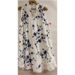 WHITE TUNIC STYLE POCKETED DRESS WITH FLORAL
