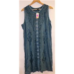 KI FADED BLUE AND EMBROIDERED BUTTON