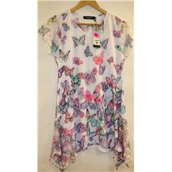 TEMPTATION EMBELLISHED FLARE BOTTOM WHITE TSHIRT