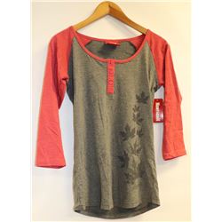 SOUVENIR NORTHERN RED AND CHARCOAL WOMENS