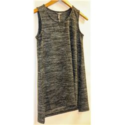 DKR WOMENS SLEEVELESS TOP CREW NECK