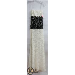 FIESTA IVORY AND BLACK LACE OF SATIN STYLE LONG