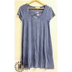 NO COMMENT WOMENS SHORT SLEEVE V NECK