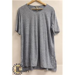 DKR WOMENS LIGHT BLUE LONG T-SHIRT SIZE 1X