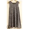 Image 1 : DKR WOMENS SLEEVELESS LONG SHIRT