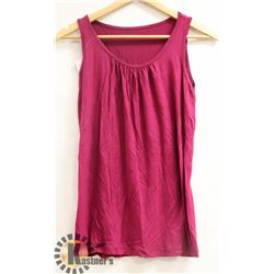 WOMANS SLEEVELESS SHIRT SIZE UNKNOWN FUSHIA