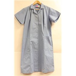 TODD BLUE SHORT SLEEVE SNAP UP LAB COAT