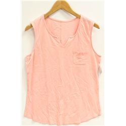 EDDIE BAUER WOMENS SLEEVELESS POCKET FRONT