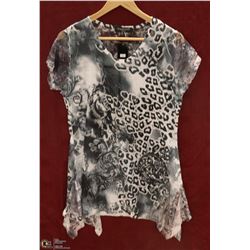 TEMPTATION WOMENS SHORT SLEEVE LACE BACK AND