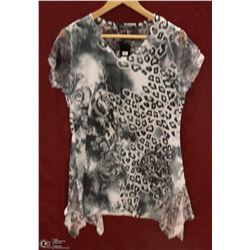 TEMPTATION WOMENS SHORT SLEEVE LACE BACK AND