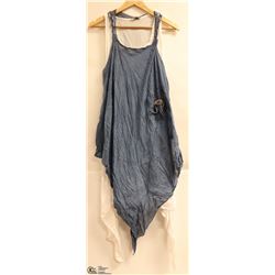 BEYOND CAPRI WOMENS SLEEVELESS LINED SUNDRESS