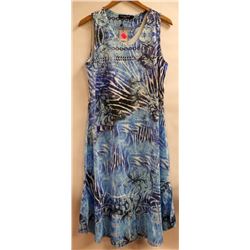 TEMPTATIONS SLEEVELESS SUMMER DRESS