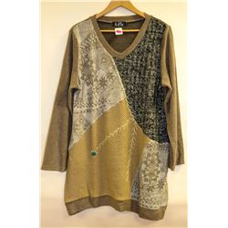 JEUNE JEUNESSE WOMENS V-NECK LONG SLEEVE