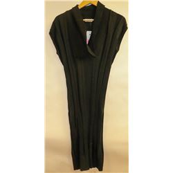 LIKY WOMENS CROP SLEEVE SWOOP NECK BLACK