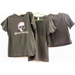 LOT OF 3 ASSORTED SIZE BLACK TSHIRTS