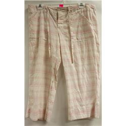 COQUINE WOMENS WHITE WITH PINK STRIPE CAPRI