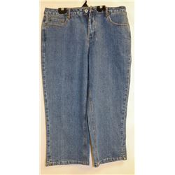 WOMENS PLUS SIZE DENIM CAPRI SIZE