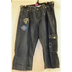YOUTH BOYS RENEGADE LONG SHORTS WITH PATCHES