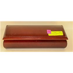 CHERRY WOOD COLOR WATCH BOX, DISPLAYS 5 WATCHES