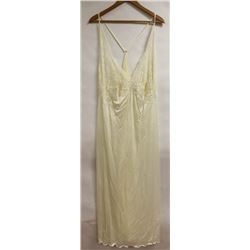 SHADOWLINE SATIN STYLE WITH LACE TOP IVORY