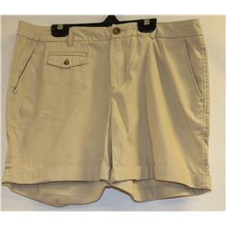 NICOLE MILLER WOMENS KHAKI SHORTS SIZE 14