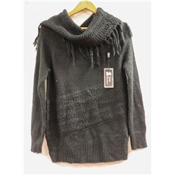 WOMENS KNIT FRAYED NECK LONG SLEEVE SWEATER