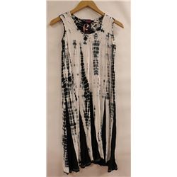 MODEL FRANCE WOMENS SLEEVELESS SUMMER DRESS