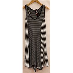 MODEL FRANCE WOMENS SLEEVELESS SUMMER DRESS