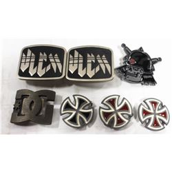 BAG OF ASSORTED SKATE BRAND BELT BUCKLES