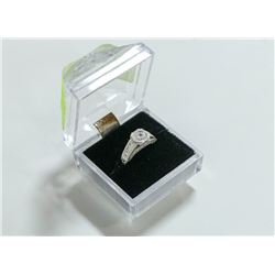 STERLING SILVER CZ LADIES RING SIZE 7