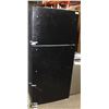Image 1 : GE BLACK RESIDENTIAL REFRIDGERATOR WITH TOP