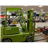 Image 4 : CLARK MODEL C-300 - 30LP GREEN FORK LIFT