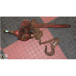 1-1/2 TON CHAIN HOIST